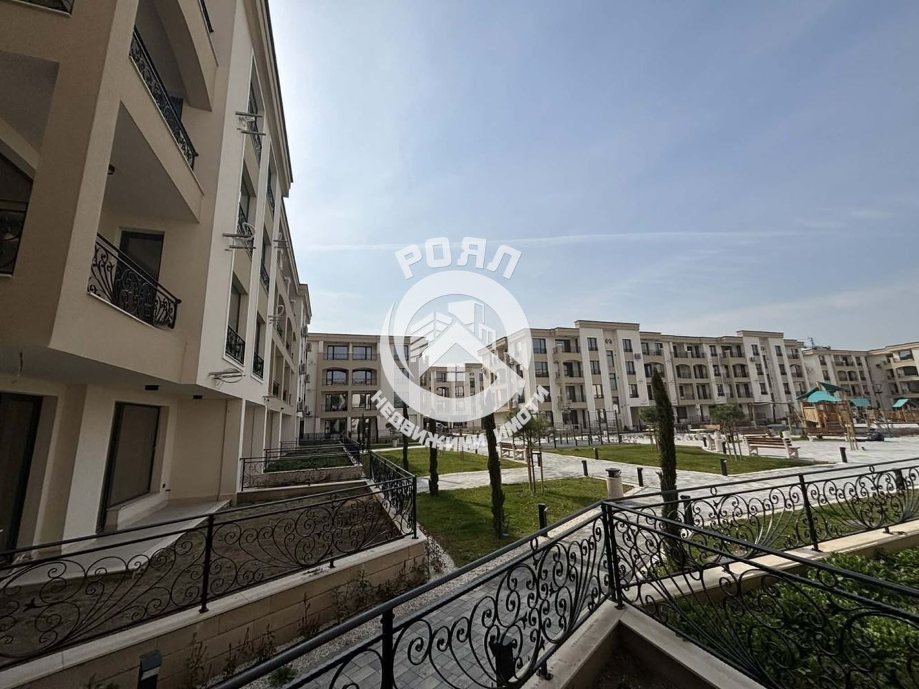 Роял Имоти продава тристаен апартамент в гр.Пловдив,кв.Кършияка - 0