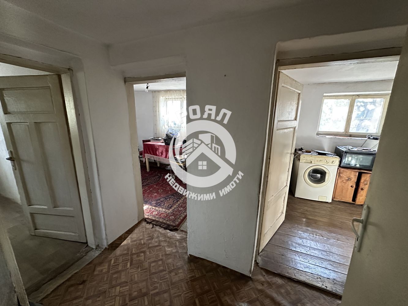 Роял Имоти продава Ексклузивно триетажна къща в гр.Стамболийски - 0