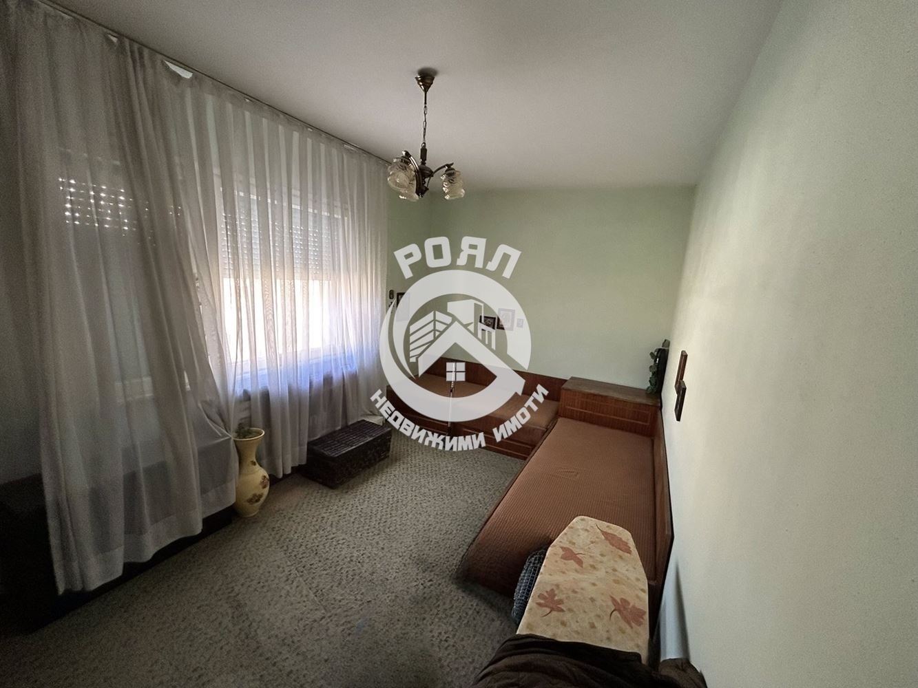 Роял имоти продава тристаен апартамент,Тракия , Пловдив - 0