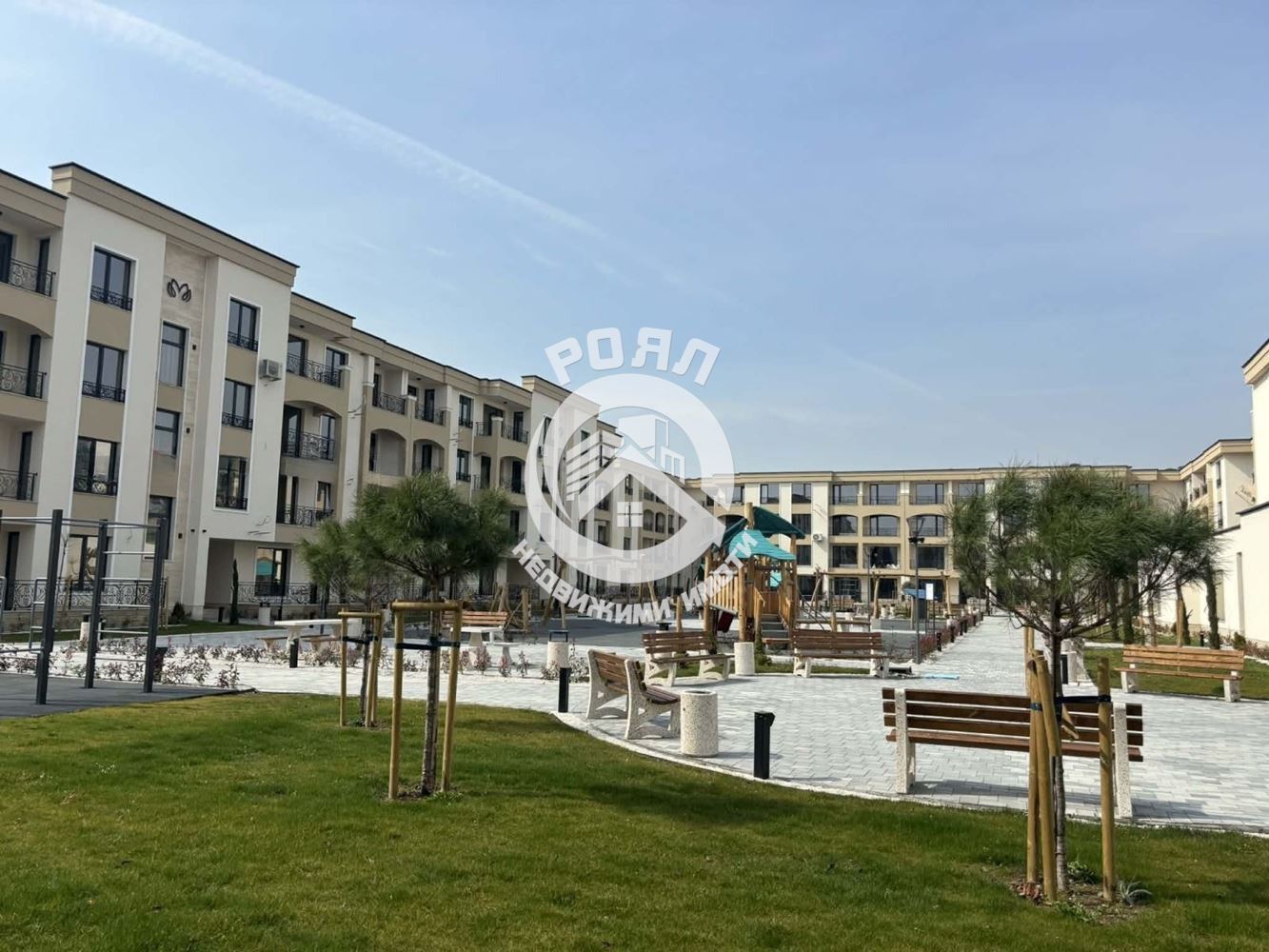 Роял Имоти продава тристаен апартамент в гр.Пловдив,кв.Кършияка - 0