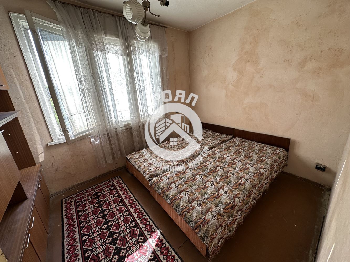 Роял Имоти продава Ексклузивно триетажна къща в гр.Стамболийски - 0