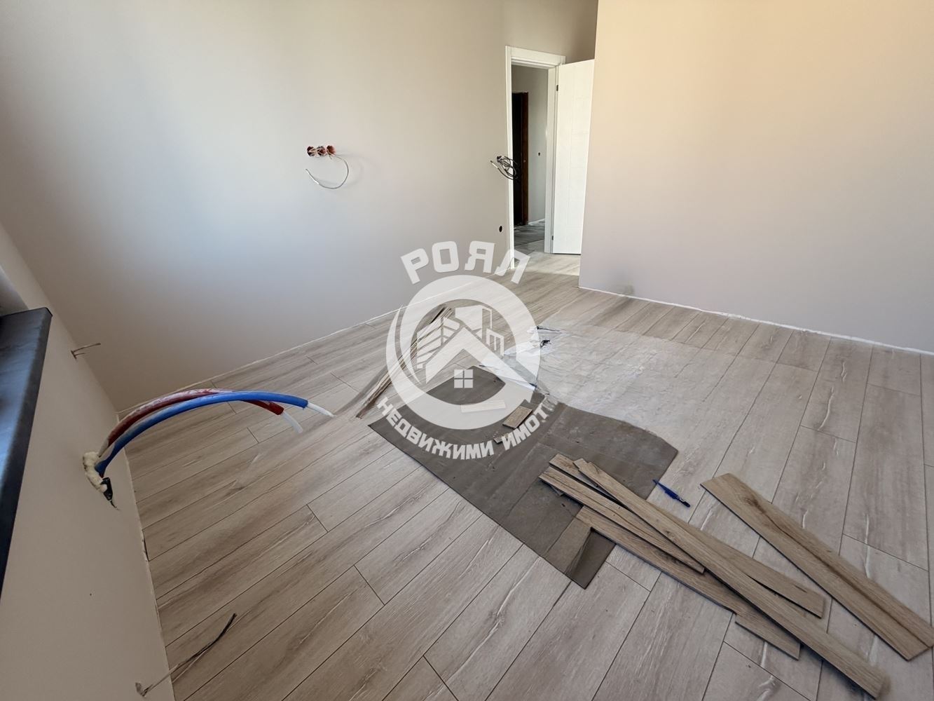 Роял имоти продава едноетажна, самостоятелна къща, село Оризари, Пловдив - 0