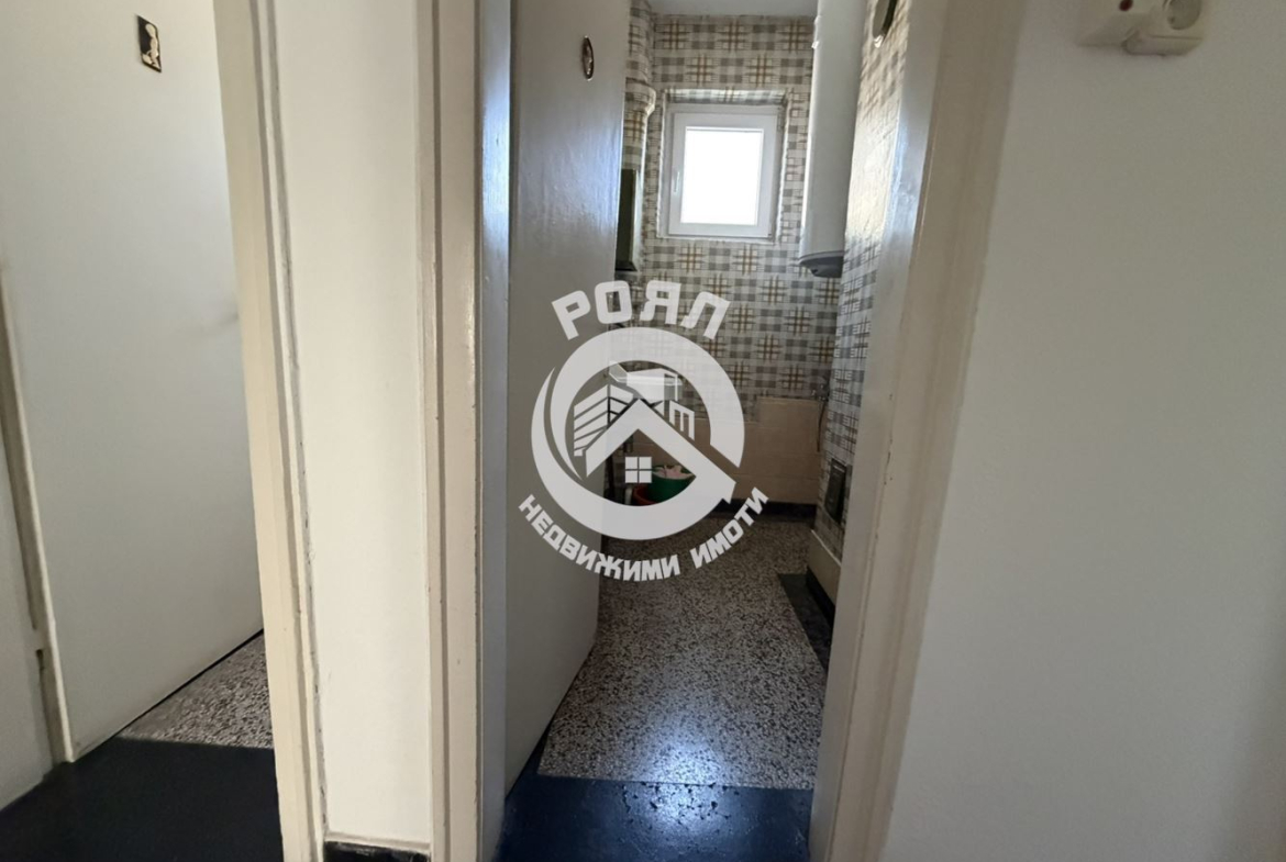 Роял имоти отдава под наем тристаен апартамент, Младежки хълм, Пловдив - 0