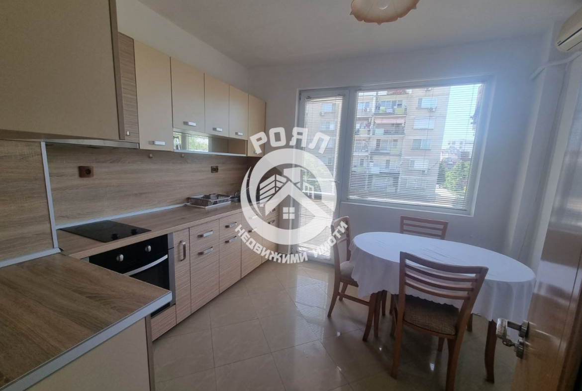 Роял имоти отдава под наем тристаен апартамент, Кършияка, Пловдив - 0