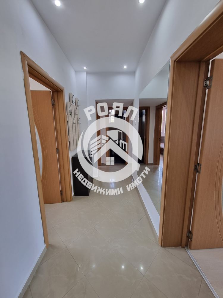 Роял имоти отдава под наем тристаен апартамент, Кършияка, Пловдив - 0