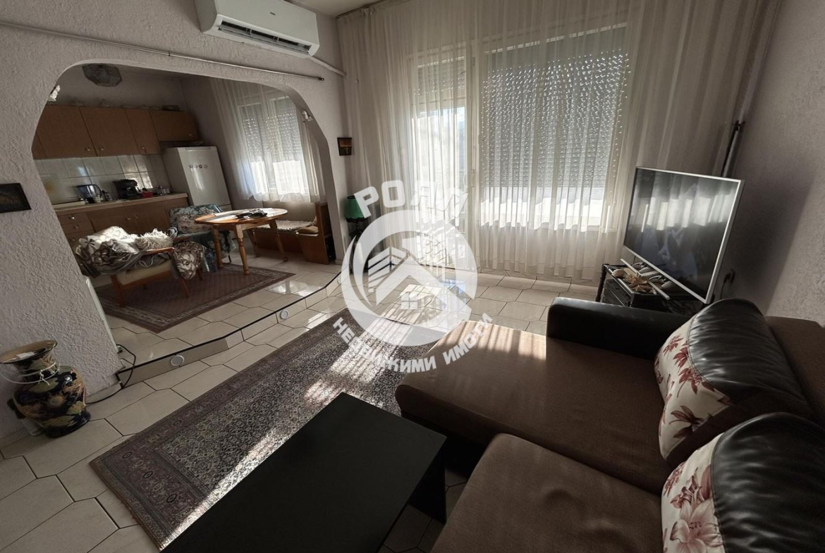 Роял имоти продава тристаен апартамент,Тракия , Пловдив - 0