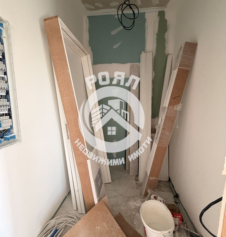 Роял имоти продава едноетажна, самостоятелна къща, село Оризари, Пловдив - 0