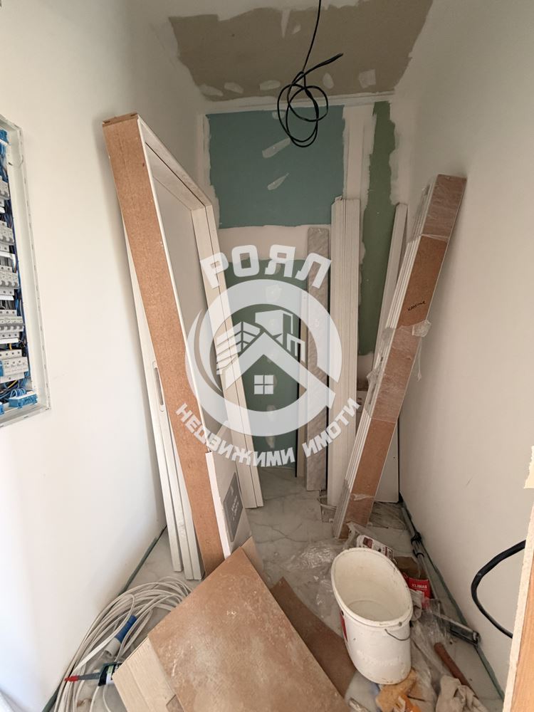 Роял имоти продава едноетажна, самостоятелна къща, село Оризари, Пловдив - 0