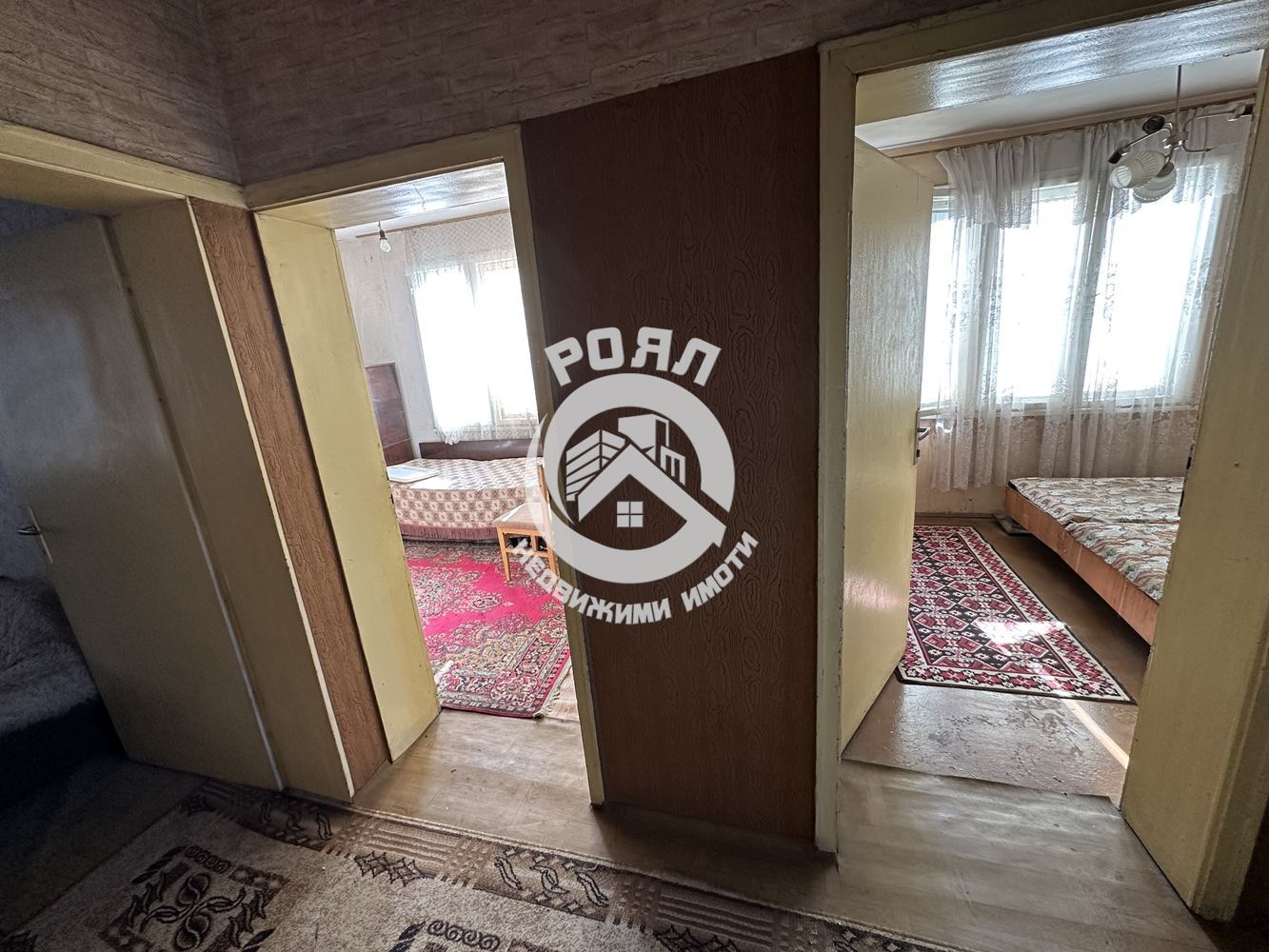 Роял Имоти продава Ексклузивно триетажна къща в гр.Стамболийски - 0