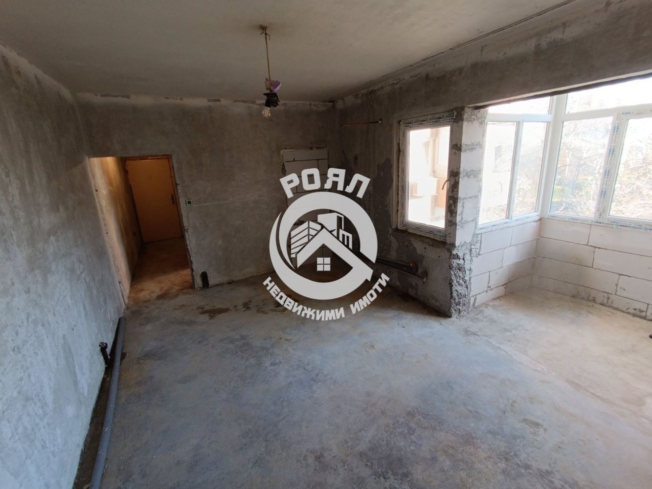 Роял имоти продава боксониера в кв.Тракия, Пловдив - 0