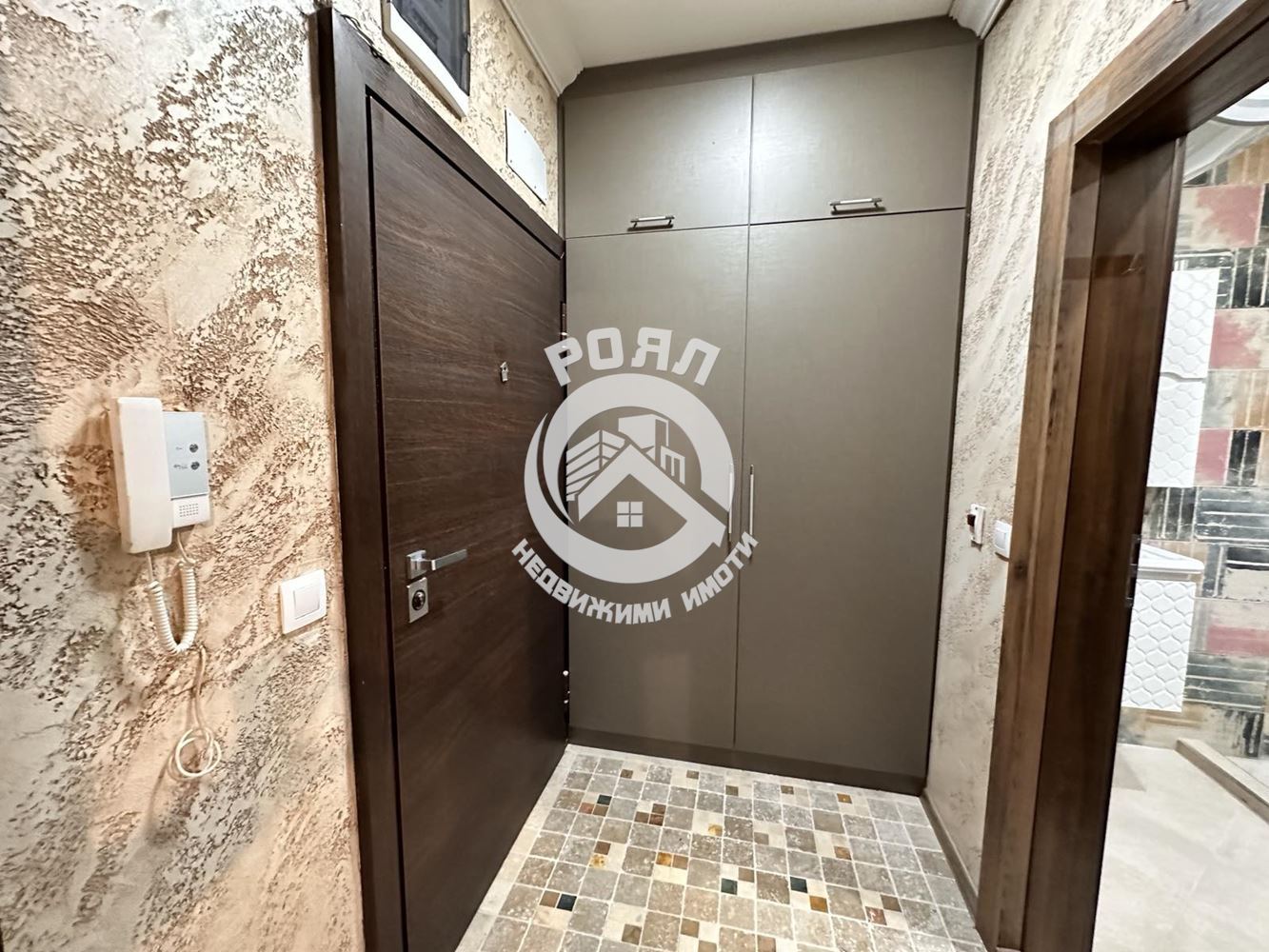 Роял имоти отдава под наем едностаен апартамент, Смирненски, Пловдив - 0