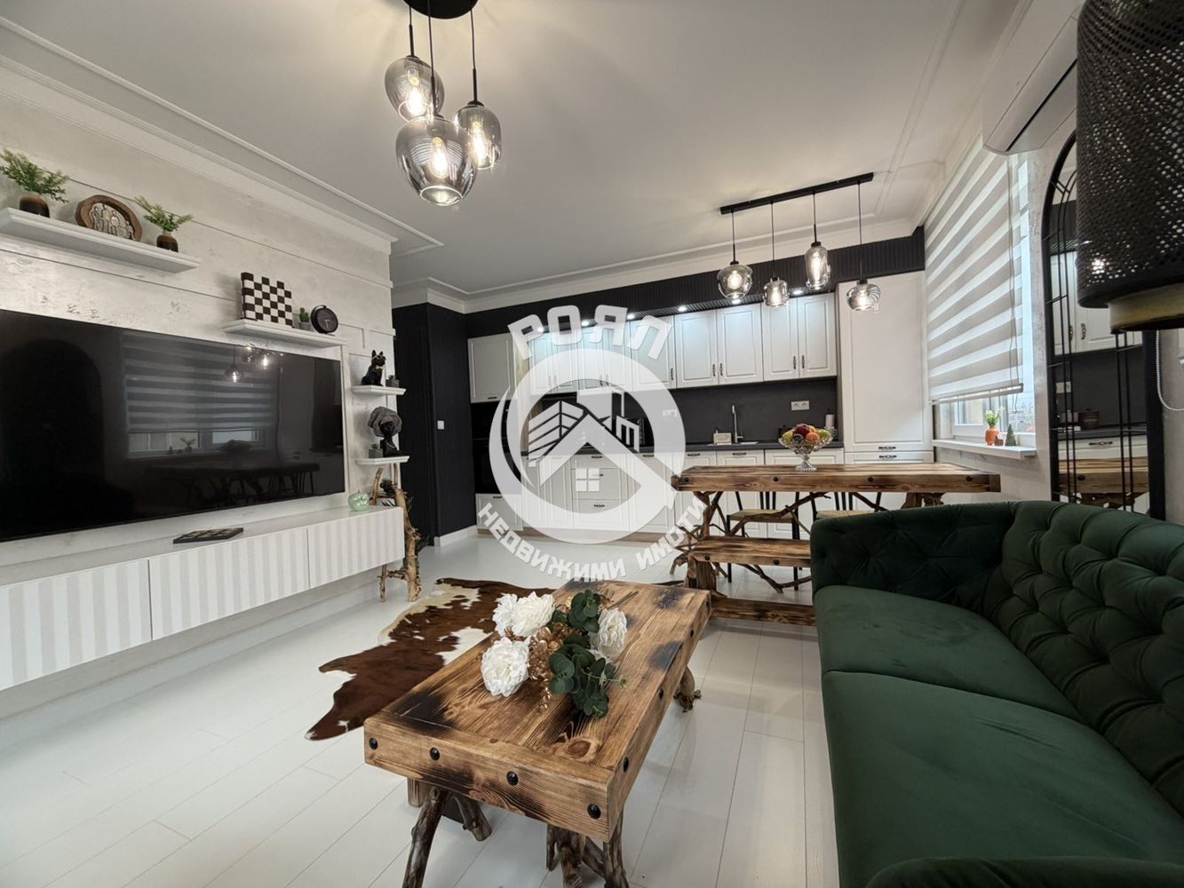 Роял имоти продава тристаен, обзаведен апартамент, Тракия, Пловдив - 0