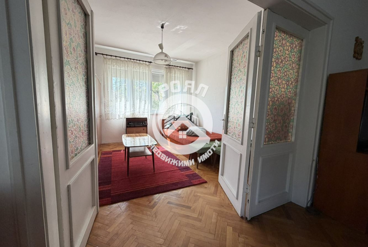 Роял имоти отдава под наем тристаен апартамент, Младежки хълм, Пловдив - 0