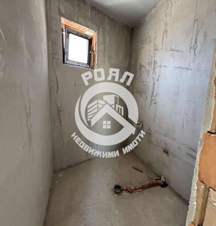 Роял Имоти продава ЕКСКЛУЗИВНО нова, модерна едноетажна къща в с. Кадиево – комфорт, качество и функционалност в едно. - 0
