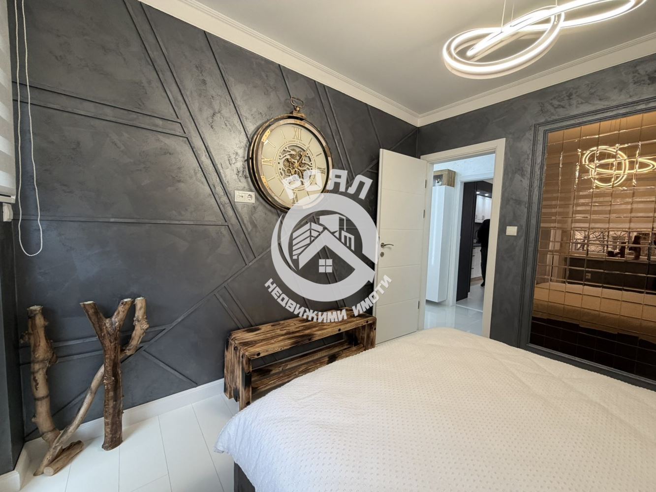 Роял имоти продава тристаен, обзаведен апартамент, Тракия, Пловдив - 0