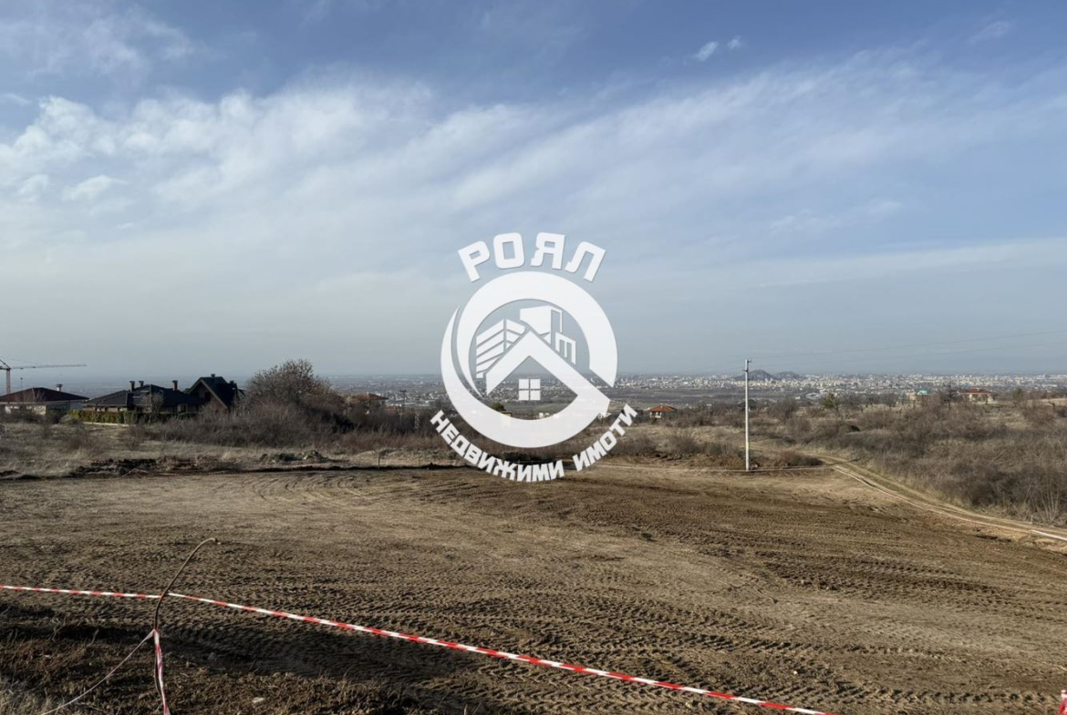 Роял имоти продава 4 парцела - УПИ в с.Марково - 0