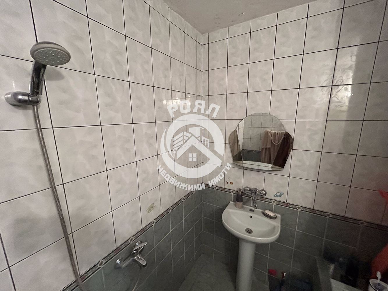 Роял имоти продава тристаен апартамент,Тракия , Пловдив - 0