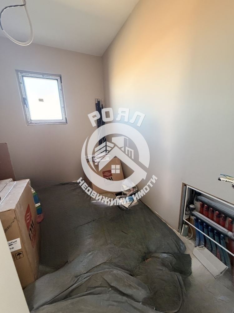 Роял имоти продава едноетажна, самостоятелна къща, село Оризари, Пловдив - 0