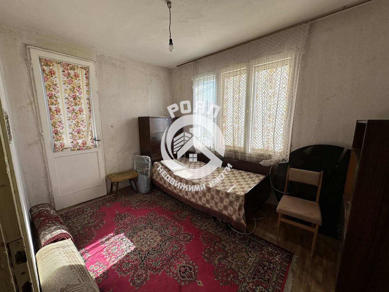 Роял Имоти продава Ексклузивно триетажна къща в гр.Стамболийски - 0