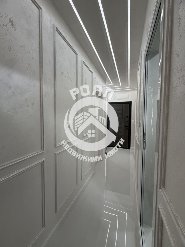 Роял имоти продава тристаен, обзаведен апартамент, Тракия, Пловдив - 0