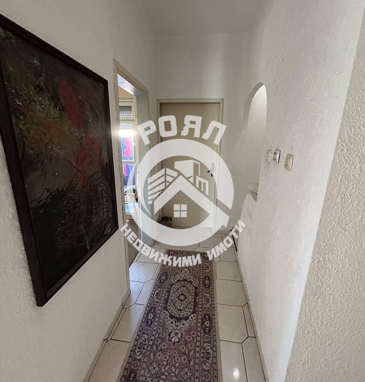 Роял имоти продава тристаен апартамент,Тракия , Пловдив - 0