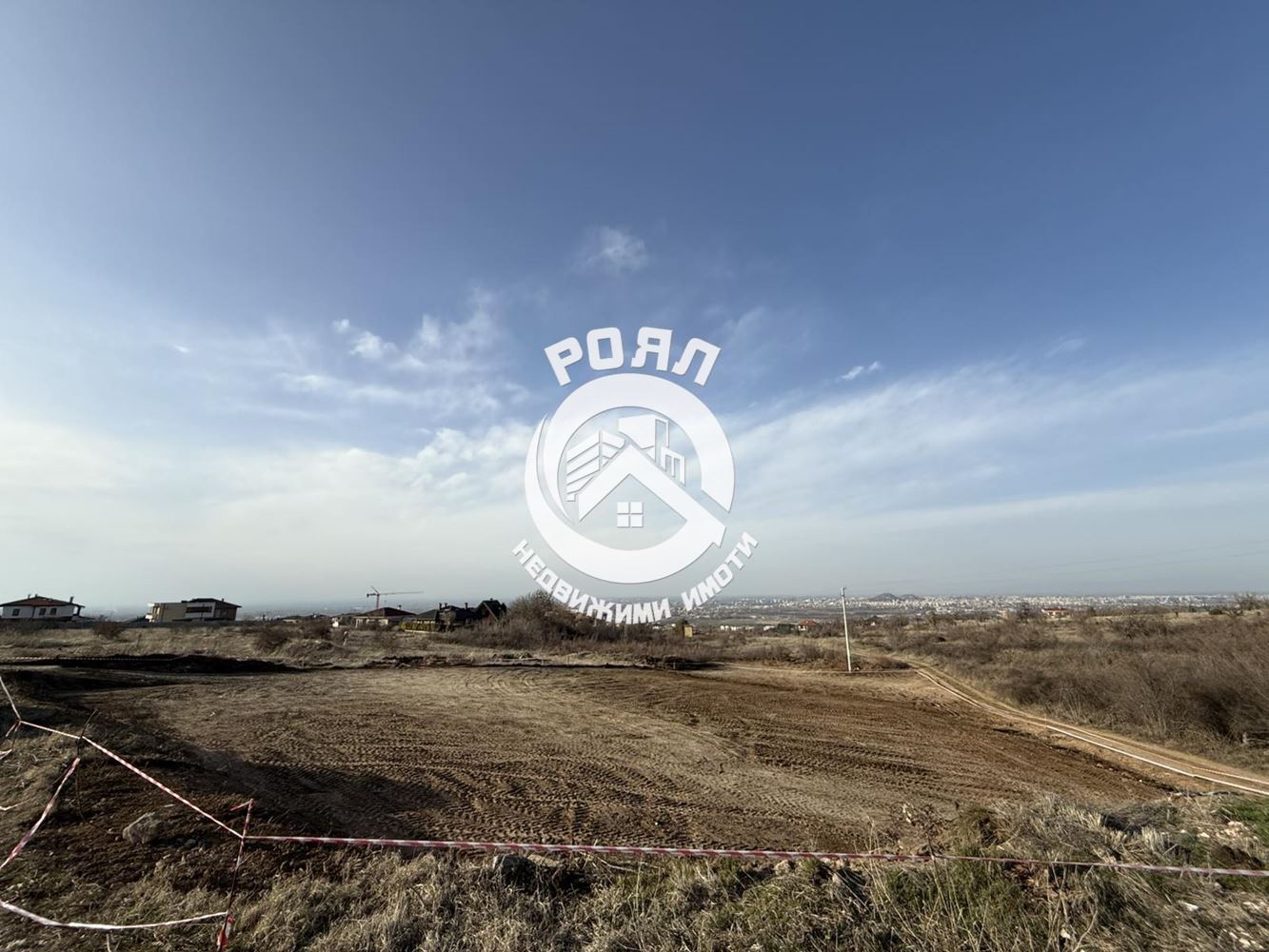 Роял имоти продава 4 парцела - УПИ в с.Марково - 0