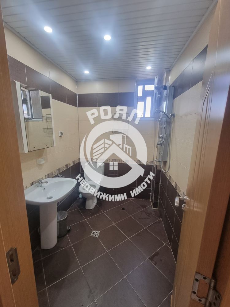 Роял имоти отдава под наем тристаен апартамент, Кършияка, Пловдив - 0