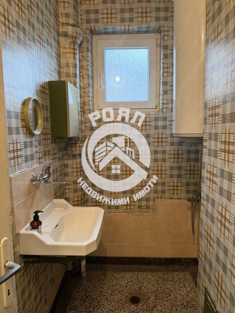 Роял имоти отдава под наем тристаен апартамент, Младежки хълм, Пловдив - 0