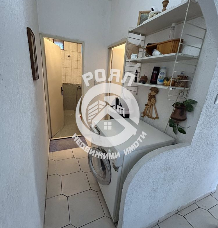 Роял имоти продава тристаен апартамент,Тракия , Пловдив - 0