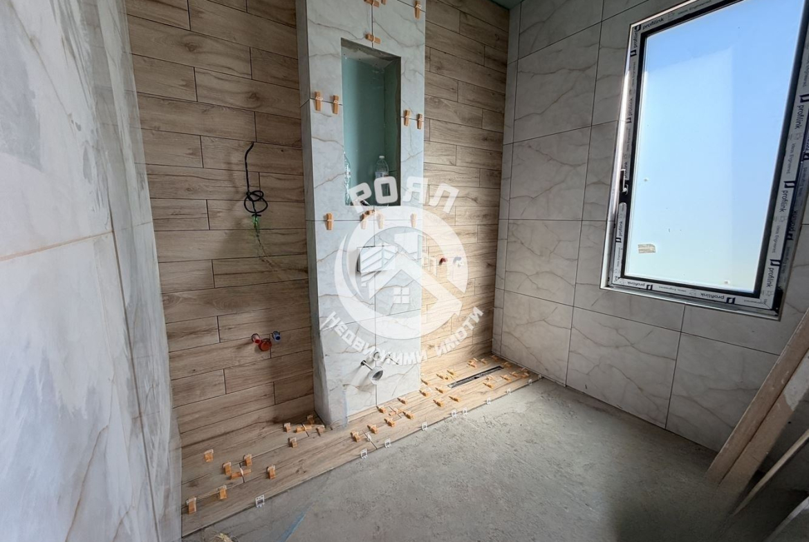 Роял имоти продава едноетажна, самостоятелна къща, село Оризари, Пловдив - 0