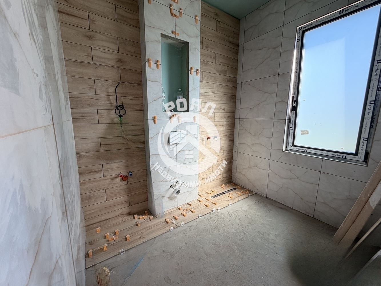 Роял имоти продава едноетажна, самостоятелна къща, село Оризари, Пловдив - 0