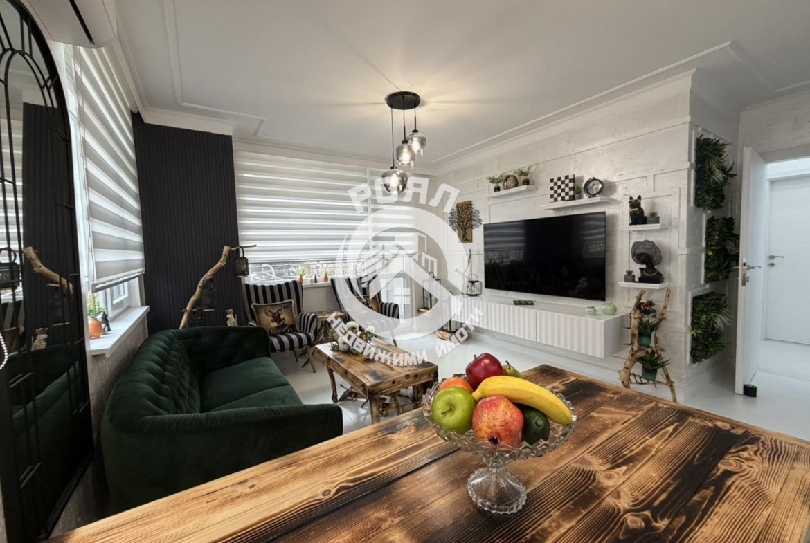 Роял имоти продава тристаен, обзаведен апартамент, Тракия, Пловдив - 0