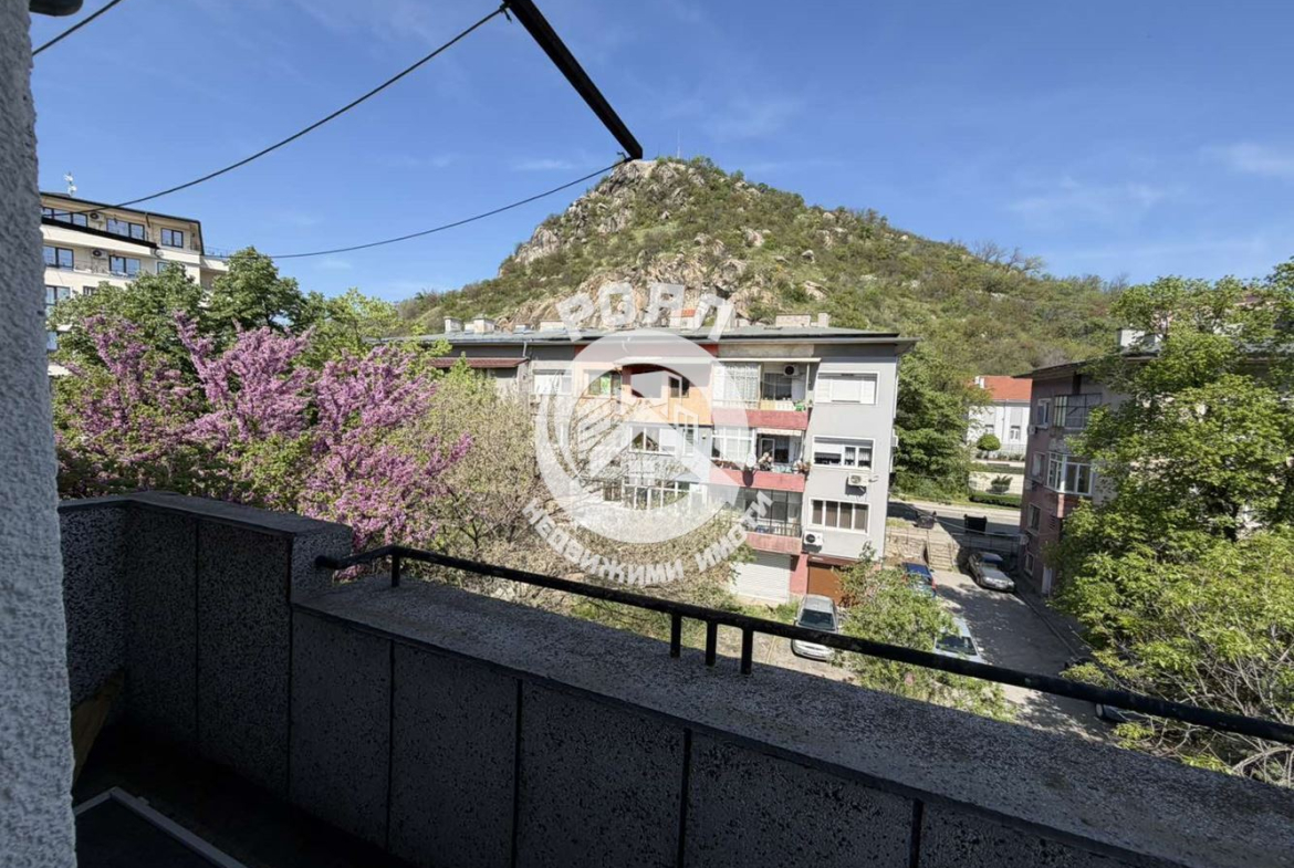 Роял имоти отдава под наем тристаен апартамент, Младежки хълм, Пловдив - 0