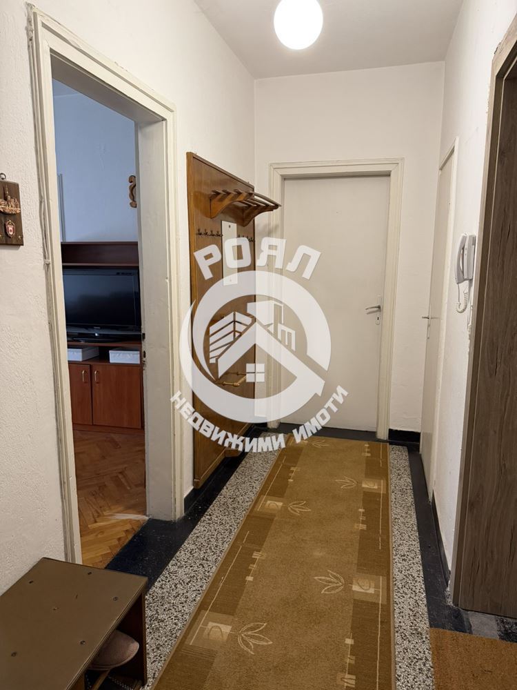 Роял имоти отдава под наем тристаен апартамент, Младежки хълм, Пловдив - 0