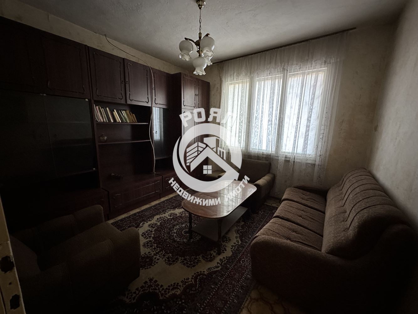 Роял Имоти продава Ексклузивно триетажна къща в гр.Стамболийски - 0