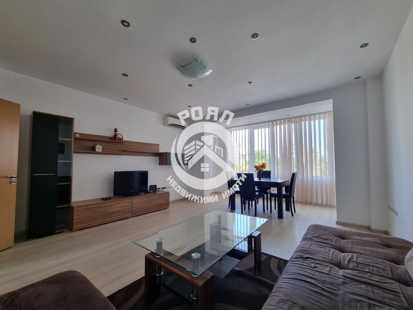 Роял имоти отдава под наем тристаен апартамент, Кършияка, Пловдив - 0