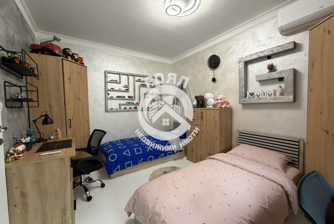 Роял имоти продава тристаен, обзаведен апартамент, Тракия, Пловдив - 0