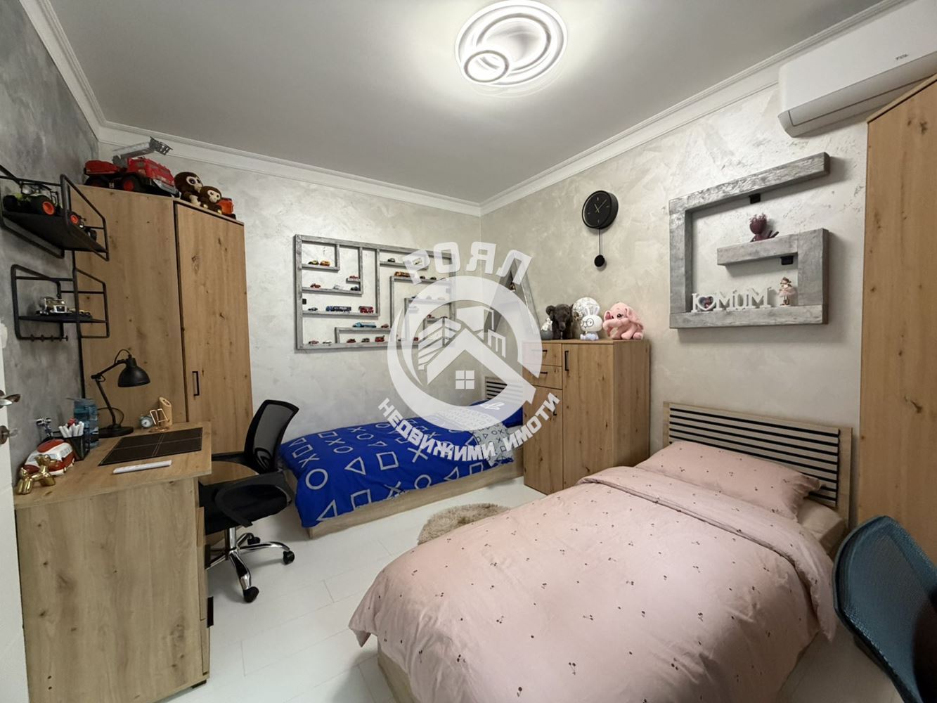 Роял имоти продава тристаен, обзаведен апартамент, Тракия, Пловдив - 0