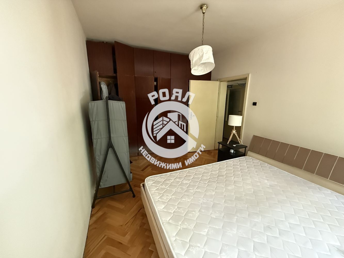 Роял имоти продава тристаен, обзаведен апартамент, кв.Гагарин, Пловдив - 0