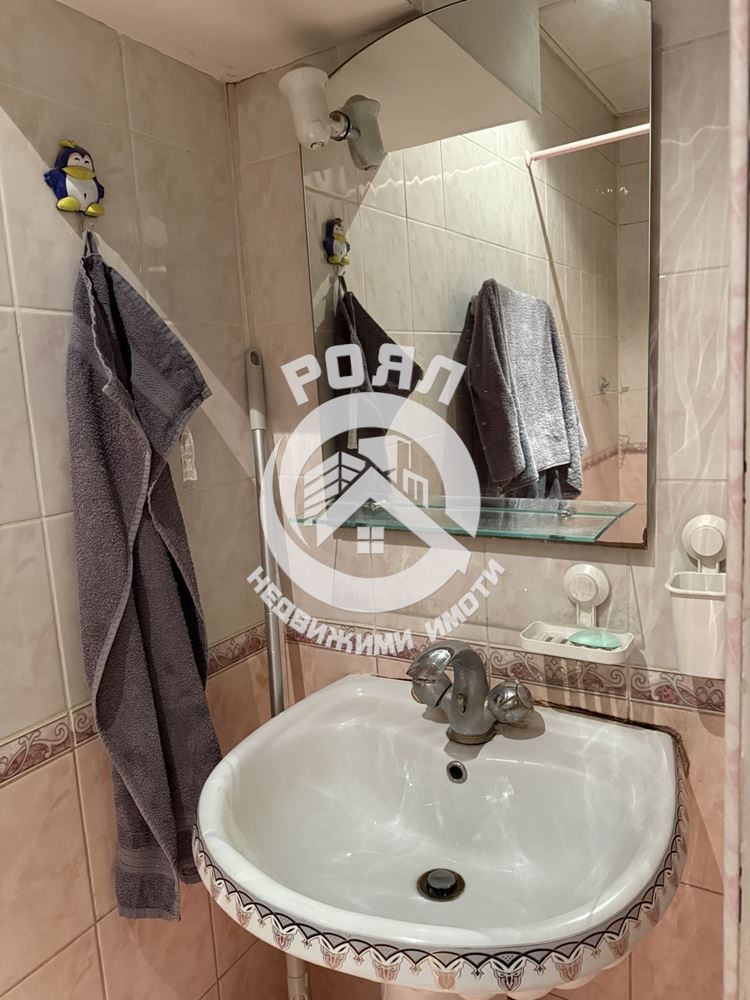 Роял имоти продава тристаен, обзаведен апартамент, кв.Гагарин, Пловдив - 0