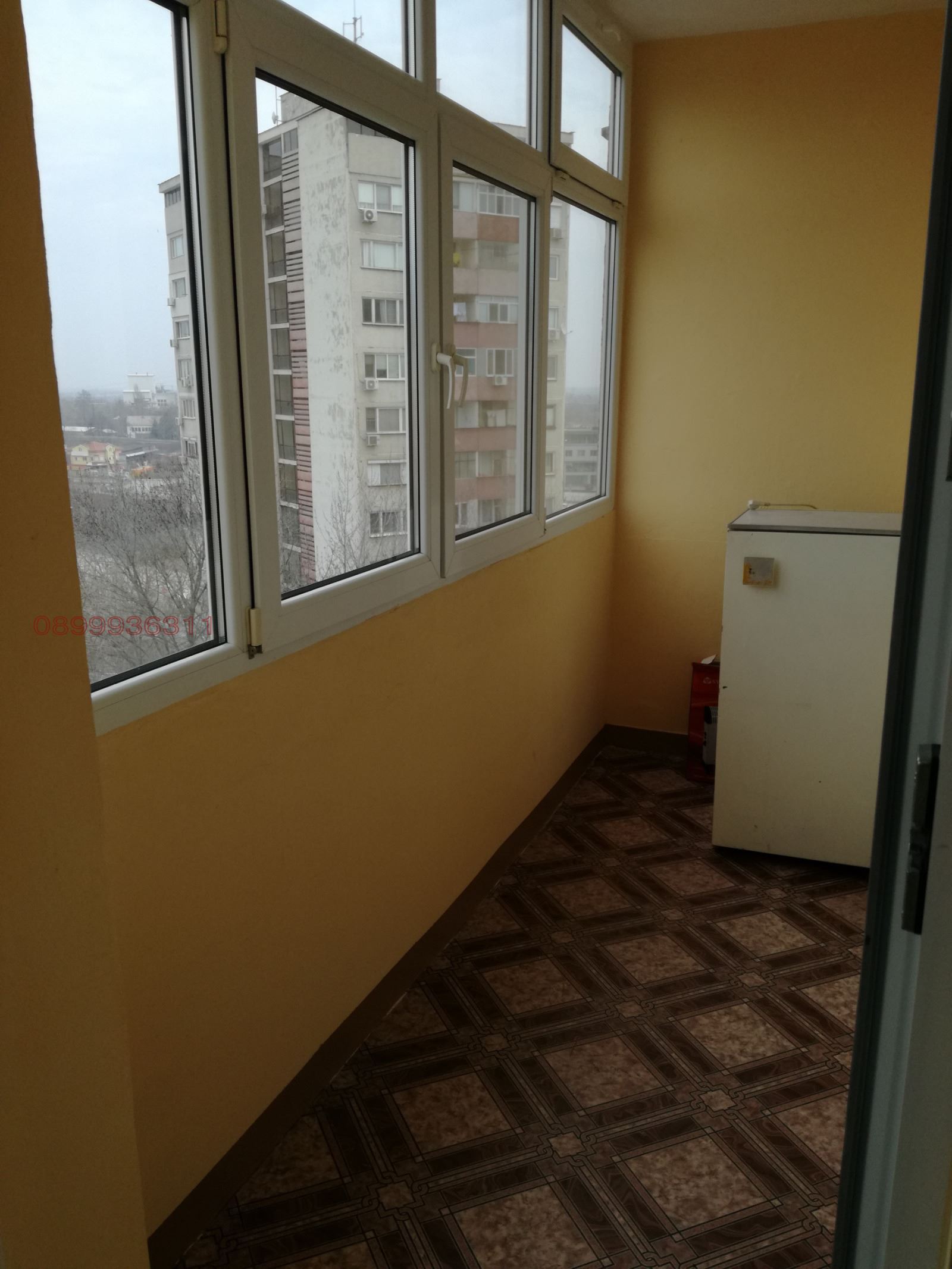 Роял имоти продава двустаен апартамент с три отделни стаи в гр.Асеновград - 0