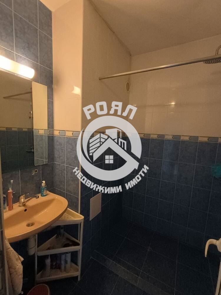 Роял Имоти продава тристаен обзаведен апартамент в гр.Асеновград - 0