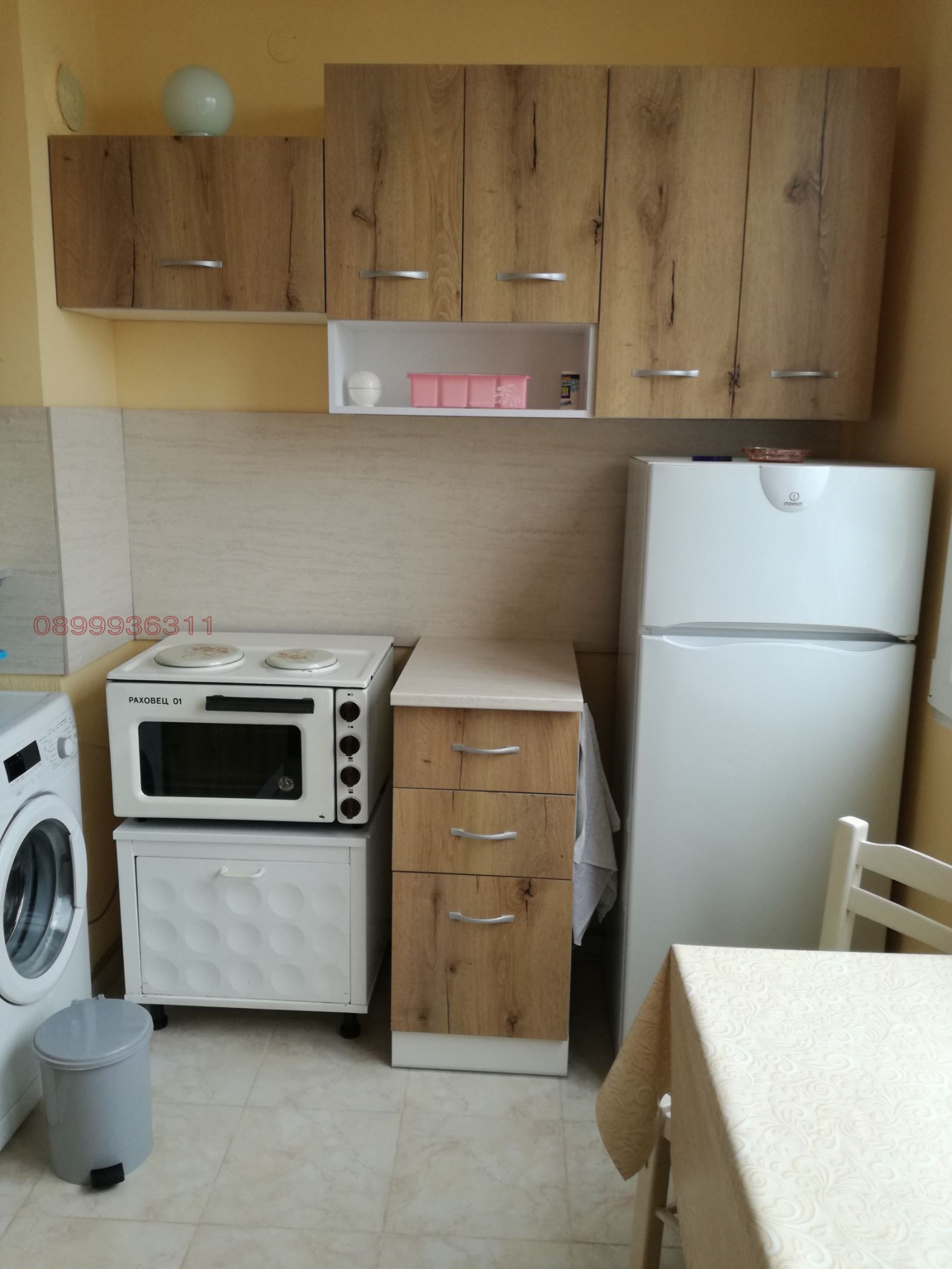 Роял имоти продава двустаен апартамент с три отделни стаи в гр.Асеновград - 0