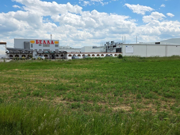 Роял Имоти продава парцел в ц.Радиново,обл.Пловдив - 0