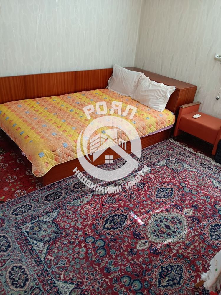 Роял Имоти продава двуетажна къща в гр.Стамболийски - 0