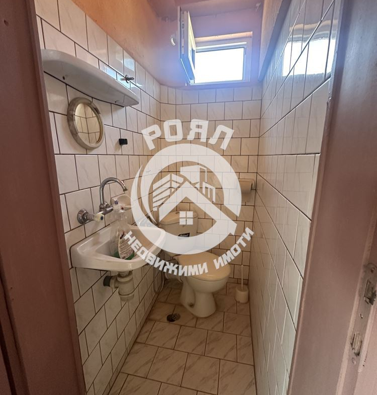 Роял Имоти продава двуетажна къща в гр.Стамболийски - 0