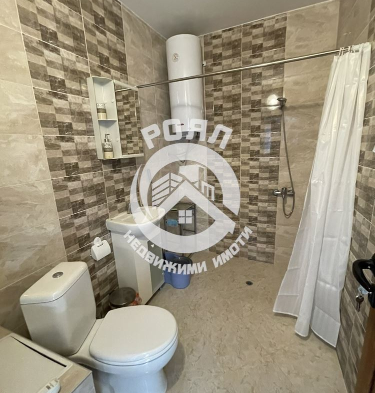 Роял имоти продава тристаен апартамент в гр Асеновград, кв. Казарма - 0