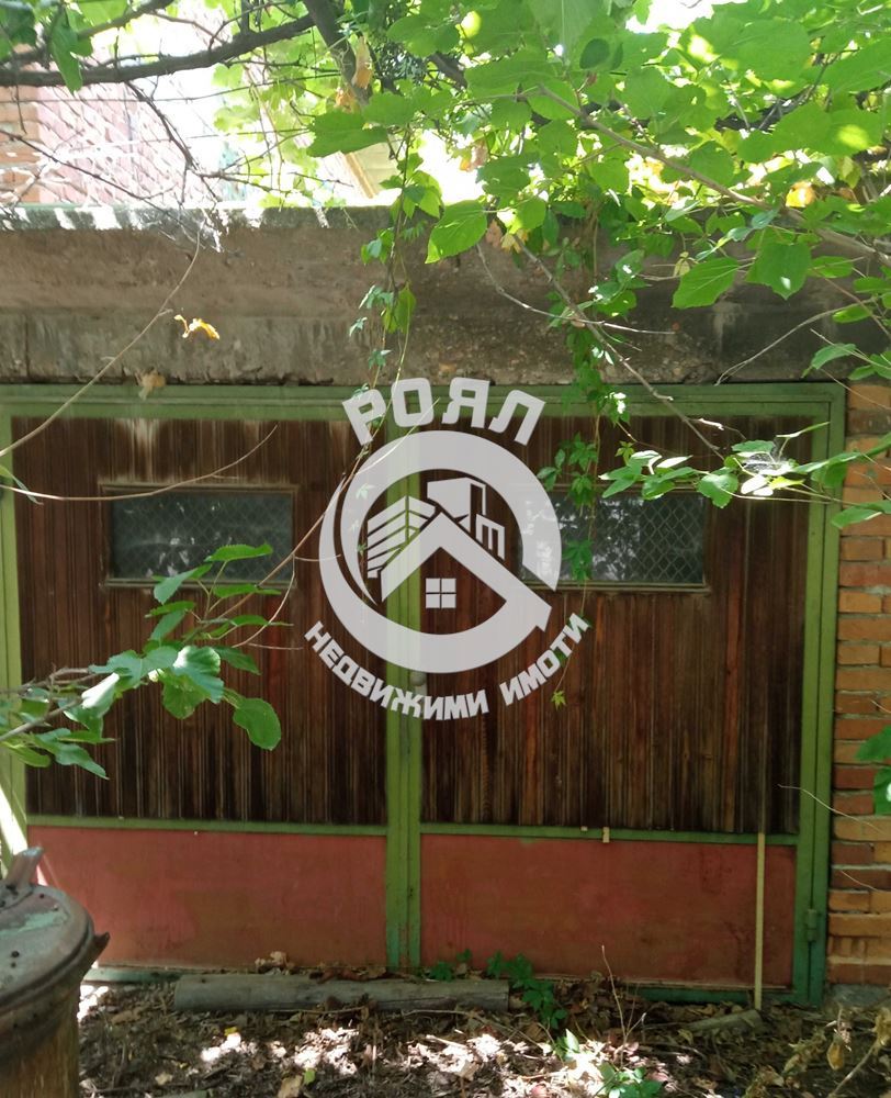 Роял Имоти продава къща в с. Крумово, обл Пловдив - 0