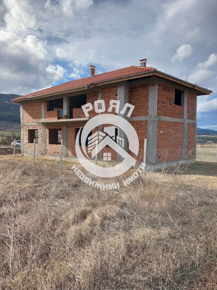 Роял имоти продава двуетажна къща в с. Мулдава, област Пловдив - 0
