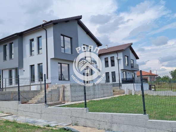 Роял Имоти продава нова, самостоятелна къща в едно от най-предпочитаните села край Пловдив – с. Брестник - 0